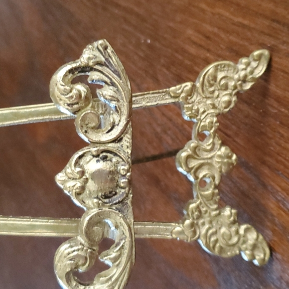 COPY - 7.5×4 VINTAGE SOLID BRASS VICTORIAN EASEL - Picture 2 of 10